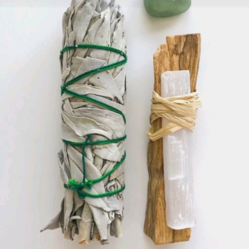 Spiritual Santa Sage Kit